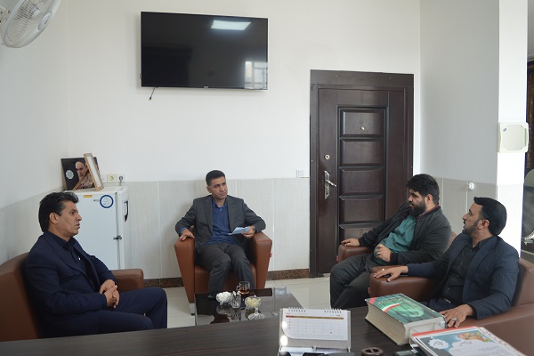 دیدار مدیر حوزه شعب بانک رفاه استان با شهردار و رئیس شورای اسلامی شهر اشکذر