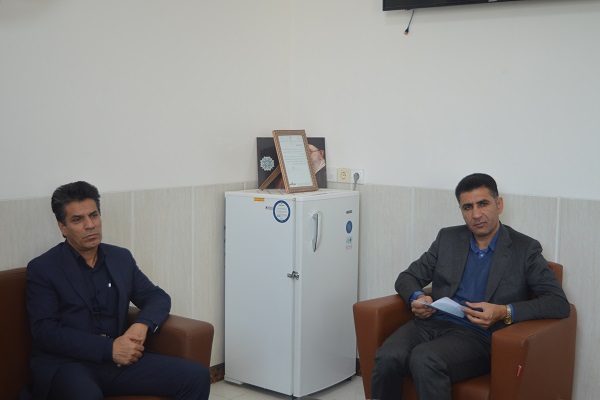 دیدار مدیر حوزه شعب بانک رفاه استان با شهردار و رئیس شورای اسلامی شهر اشکذر