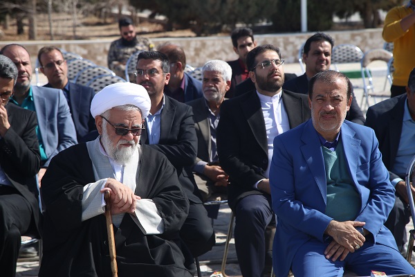 افتتاح چمن مصنوعی پارک بزرگ شهر اشکذر