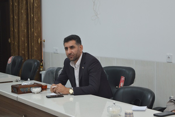 نشست بررسی مسائل و مشکلات پروژه آمفی تئاتر شادروان کلانتریان پارک بزرگ شهر اشکذر