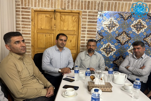 آیین تجلیل از فعالین حوزه رسانه شهرستان اشکذر