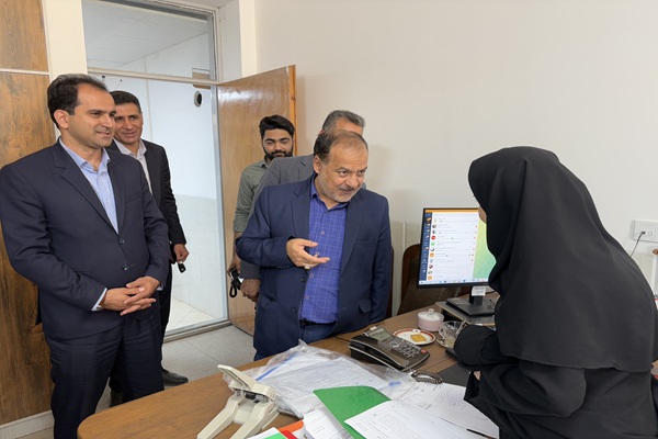 بازدید سر زده معاون استاندار از شهرداری اشکذر
