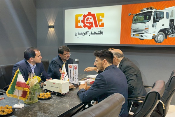 بازدید از چهاردهمین نمایشگاه تخصصی مبلمان و خدمات شهری