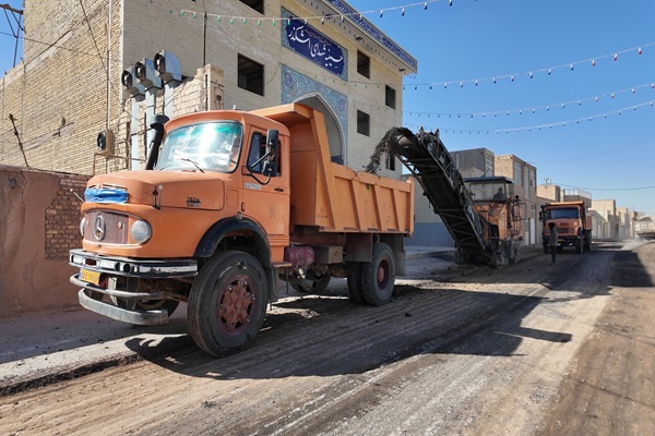 آغاز عملیات عمرانی ساماندهی خیابان آزادگان اشکذر