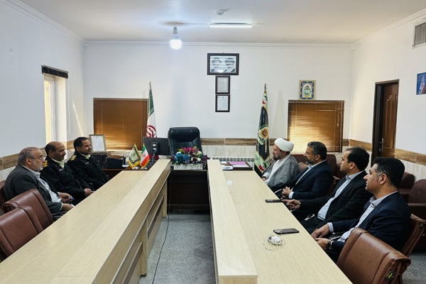 دیدار مسئولان شهرستان اشکذر با فرمانده جدید انتظامی