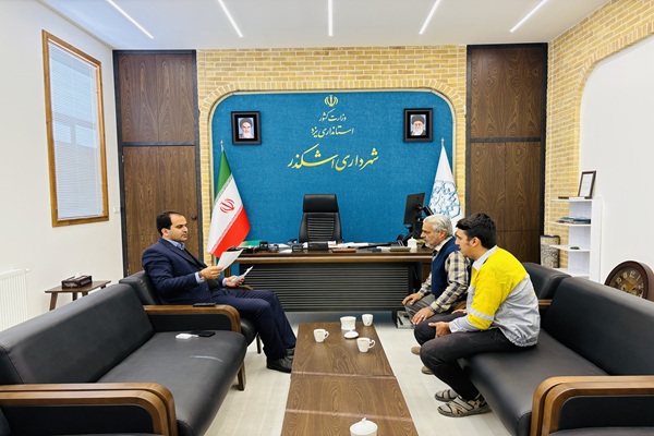 ملاقات عمومی شهردار اشکذر با شهروندان